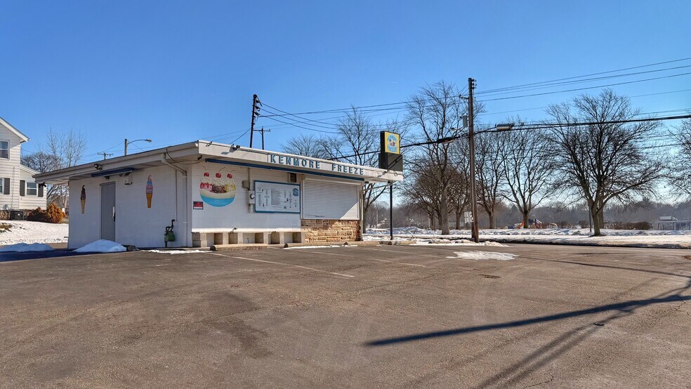 More Photos Of 2036 East Ave, Akron Fast Food For Sale