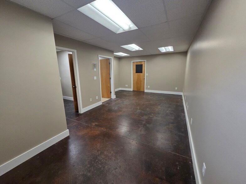 More Photos Of 2339 Birdie Dr, Bozeman Warehouse For Lease