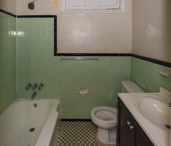 More Photos Of 2823 4th St NE, Washington Multifamily For Sale