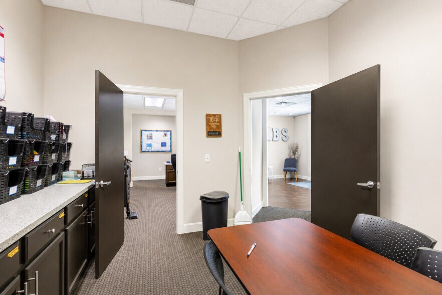 More Photos Of 5963 Kentshire Dr, Kettering Medical For Sale