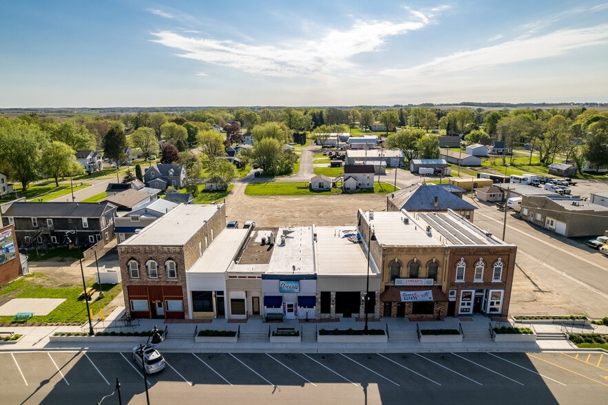 More Photos Of 415 N Center St, Durand General Retail For Sale