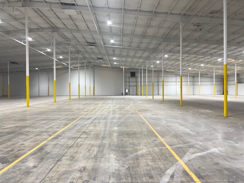 More Photos Of 485 Craighead St, Nashville Distribution For Lease