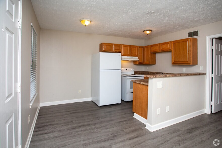 More Photos Of 2416 Jackson Bluff Rd, Tallahassee Apartments For Sale