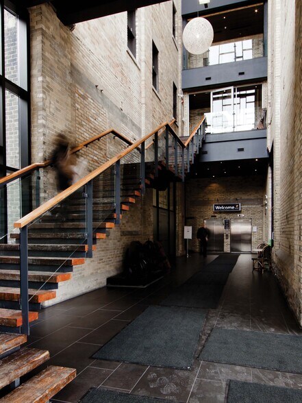 More Photos Of 121-151 Charles St W, Kitchener Office Residential For Lease