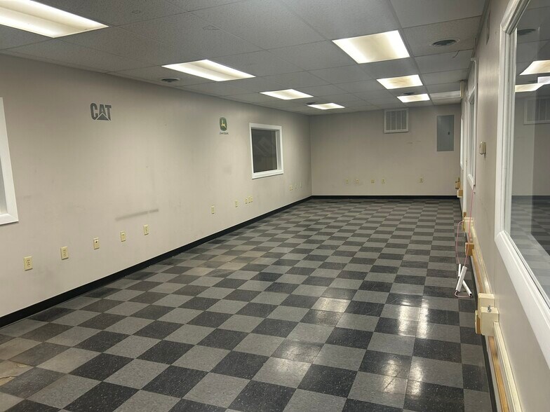 More Photos Of 5151 E 56th Ave, Commerce City Manufacturing For Sale