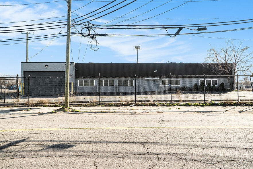 More Photos Of 14650 Dequindre St, Detroit Manufacturing For Sale