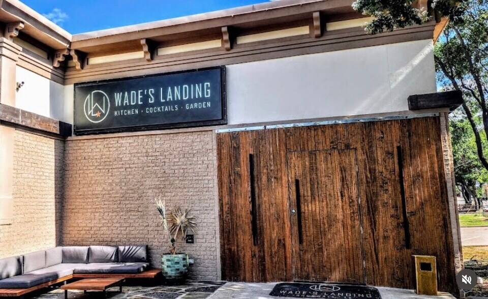 More Photos Of 308 N Fannin St, Rockwall Restaurant For Sale