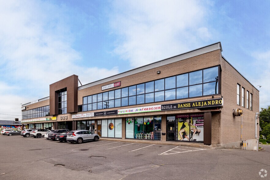 More Photos Of 321-335 Boul Saint-Martin O, Laval Storefront Retail Office For Lease