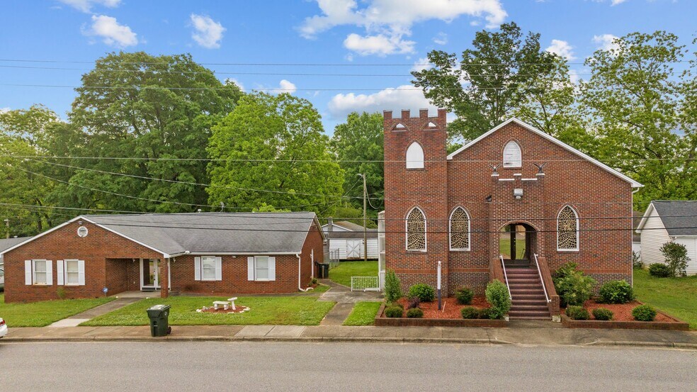 More Photos Of 405 Cherokee St, Kings Mountain Religious Facility For Sale