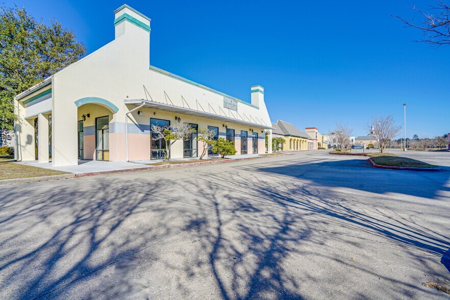 More Photos Of 1000 Caruso Blvd, Slidell Unknown For Lease
