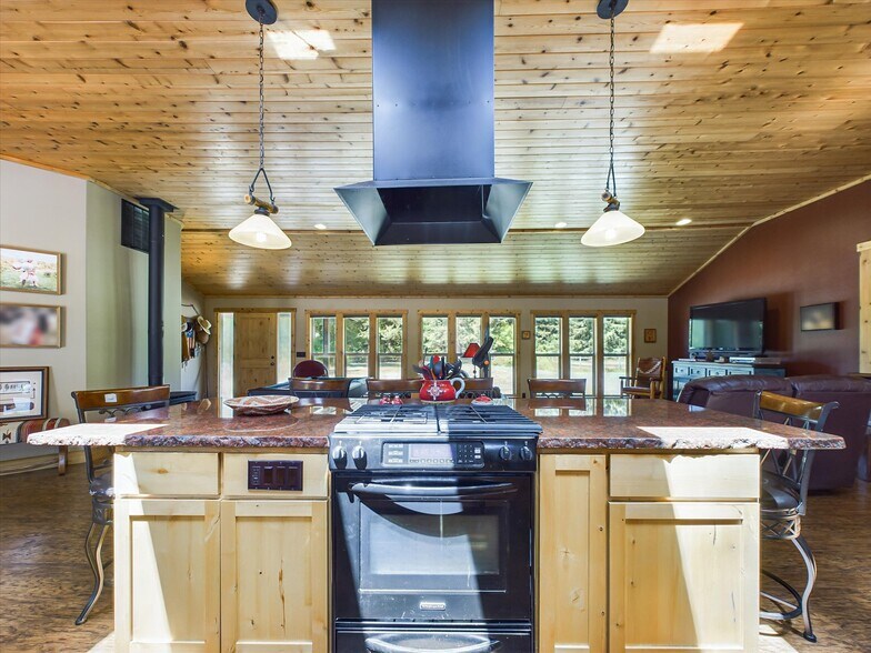 More Photos Of 595 Riverside Park Rd, Carlotta Land For Sale