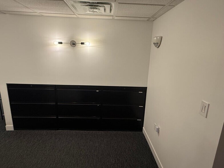 More Photos Of 9421 Joliet St, Saint John Medical For Lease