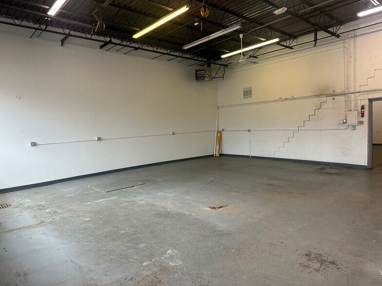 More Photos Of 3959 Union Rd, Cheektowaga Storefront Retail Office For Lease