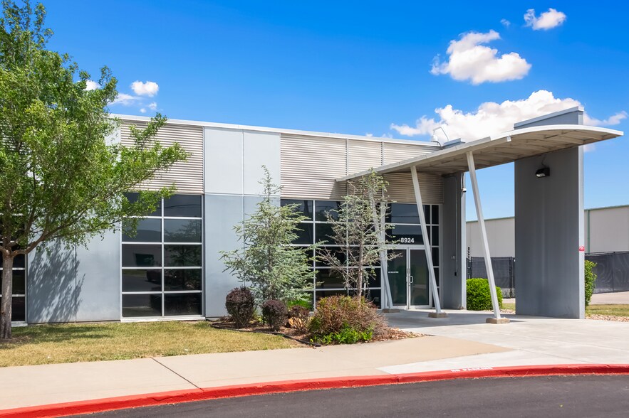 Primary Photo Of 8924 E 35th St, Wichita Office For Sale