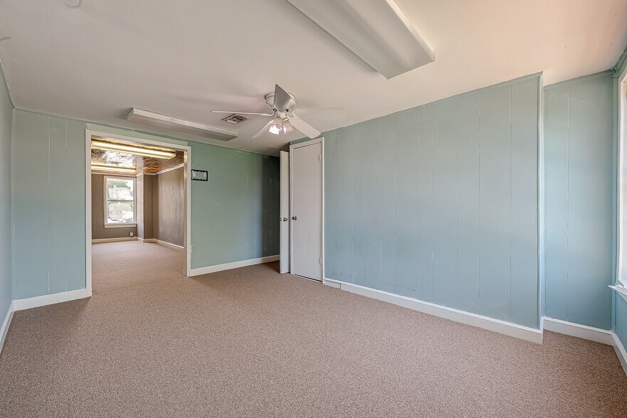 More Photos Of 1502 Main St, Seabrook Office Residential For Lease