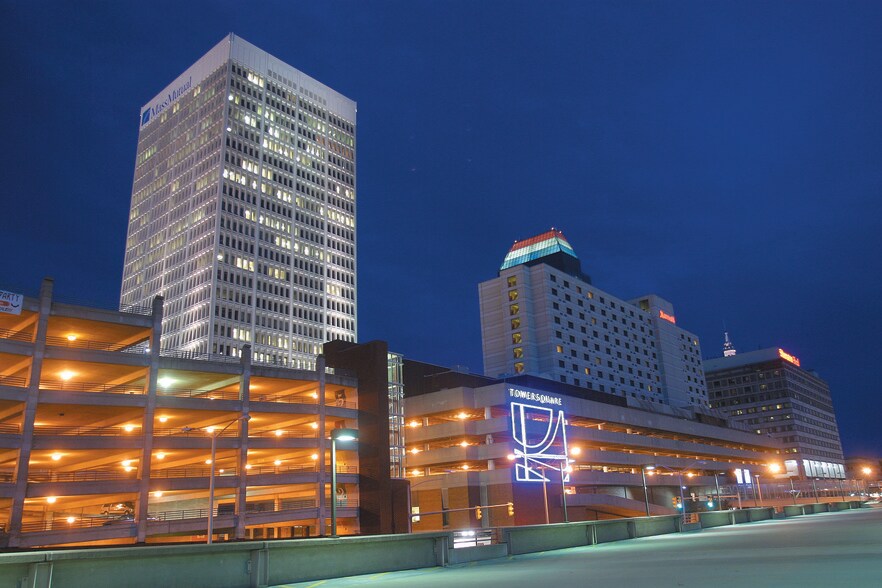 More Photos Of 1500 Main St, Springfield Medical For Lease