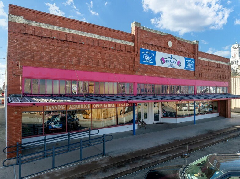 More Photos Of 110 E Franklin St, Hillsboro Health Club For Sale