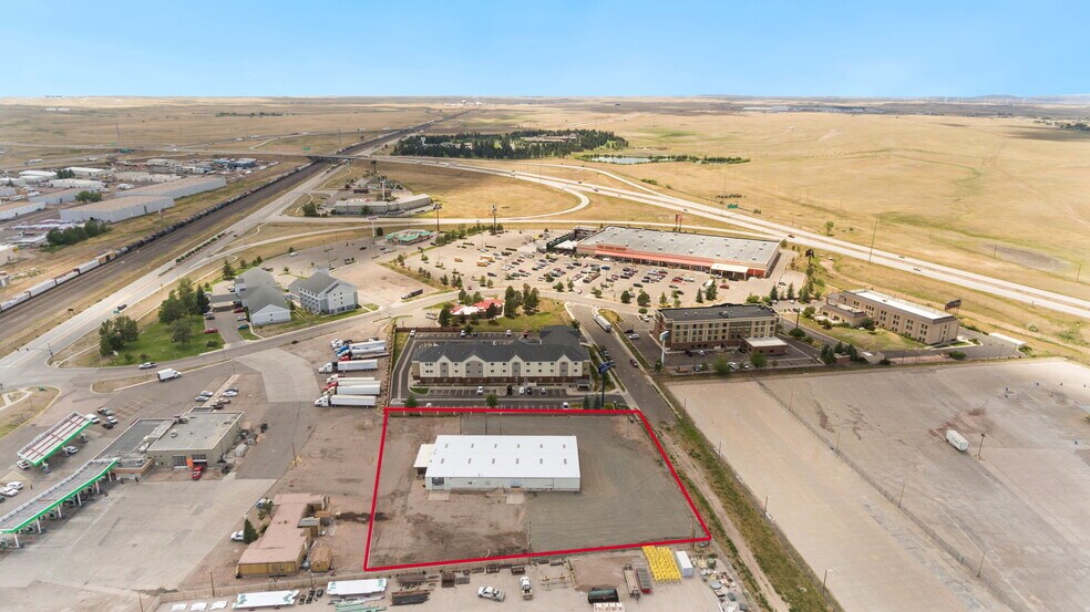 More Photos Of 2302 W Lincolnway, Cheyenne Light Manufacturing For Lease