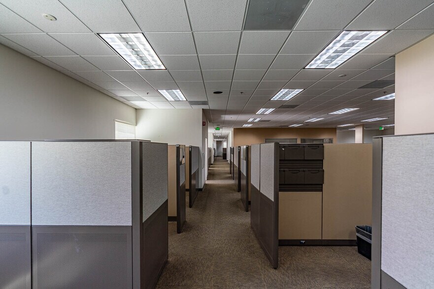 More Photos Of 300-304 E Avenue K6, Lancaster Office For Lease