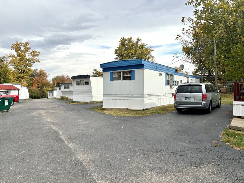 More Photos Of Reagan Drive, Eureka Manufactured Housing Mobile Home Park For Sale