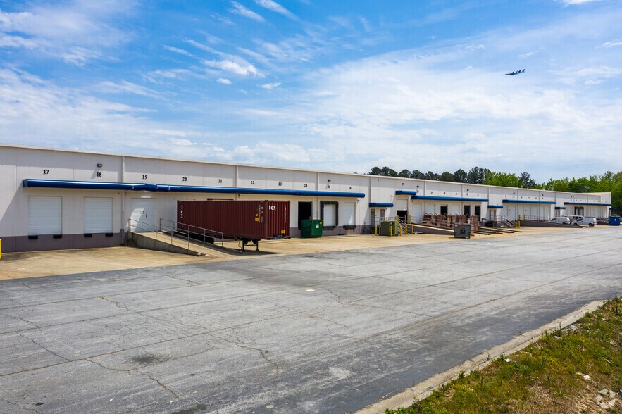 More Photos Of 4025 Welcome All Rd, Atlanta Warehouse For Lease