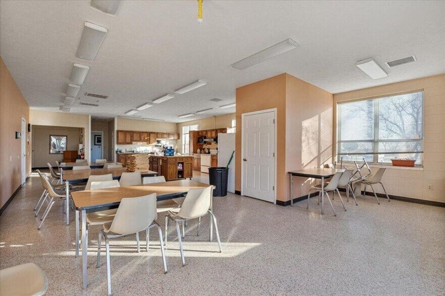 More Photos Of 21551 270th St, Mc Clelland Office For Sale