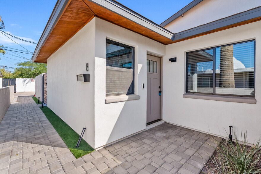 More Photos Of 4034 E Moreland St, Phoenix Multifamily For Sale