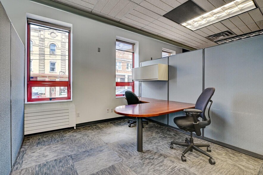 More Photos Of 139 Chestnut St, Nutley Office For Lease