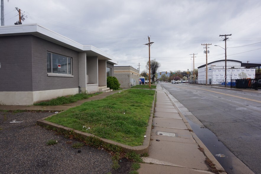 More Photos Of 3324 S 200 E, Salt Lake City Warehouse For Sale