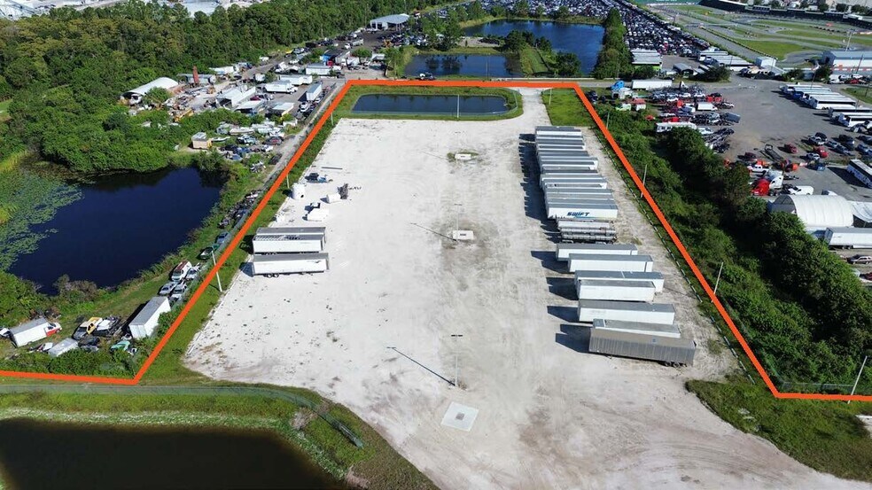 More Photos Of 335 Central Florida Pky, Orlando Warehouse For Lease