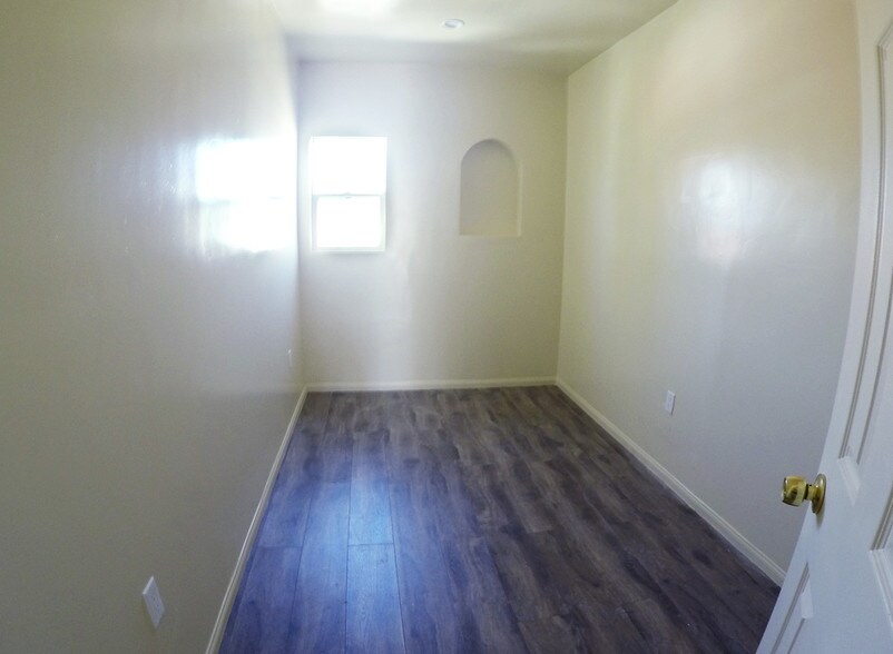 More Photos Of 7364-7366 Melrose Ave, Los Angeles Storefront Retail Office For Lease