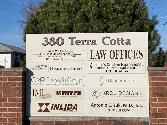 More Photos Of 380 N Terra Cotta Rd, Crystal Lake Medical For Lease
