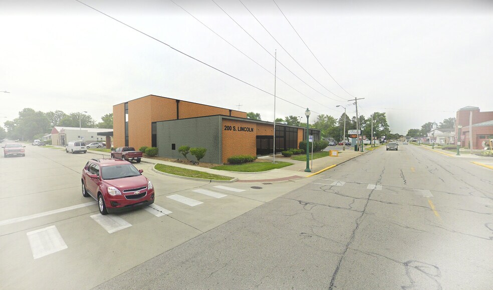 More Photos Of 200 S Lincoln Ave, O'Fallon Medical For Lease