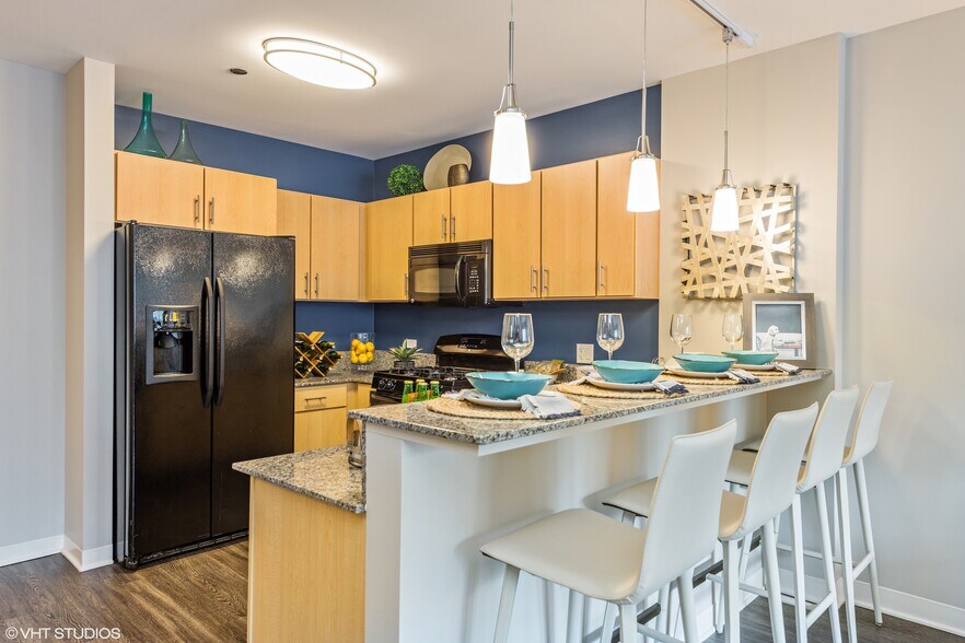 More Photos Of 1209 W Arthur Ave, Chicago Apartments For Lease