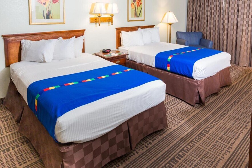 More Photos Of 3377 New Castle Rd, West Middlesex Hotel For Sale