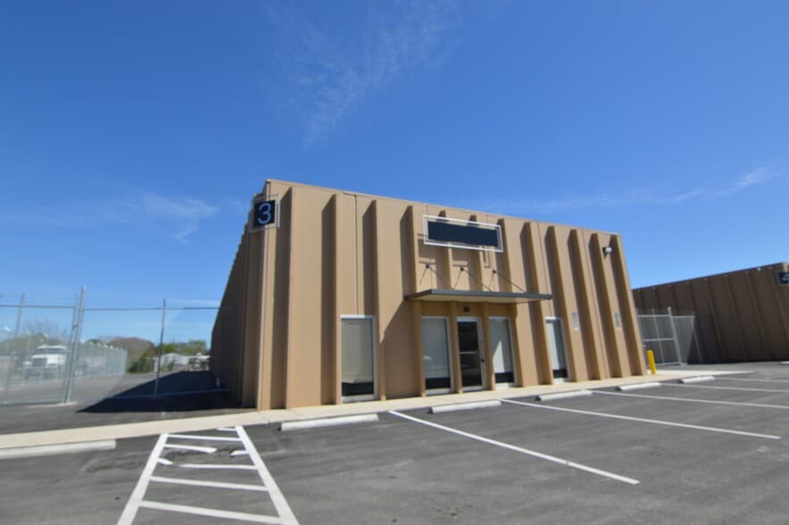 Primary Photo Of 4728 Goldfield, San Antonio Unknown For Lease