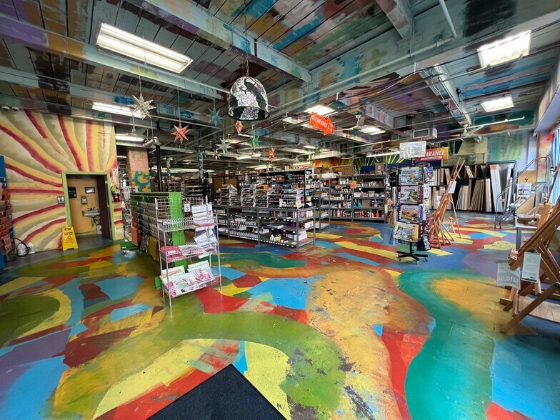 More Photos Of 27 Revere St, Portland Freestanding For Lease