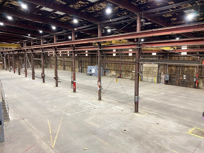 More Photos Of 1501 S John Zink Ave, Skiatook Manufacturing For Lease