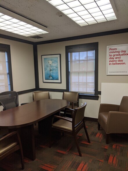 More Photos Of 145 Ghent Rd, Fairlawn Bank For Lease