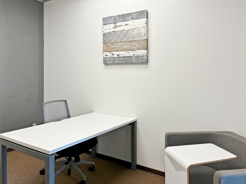 More Photos Of 2600 S Shore Blvd, League City Coworking Space