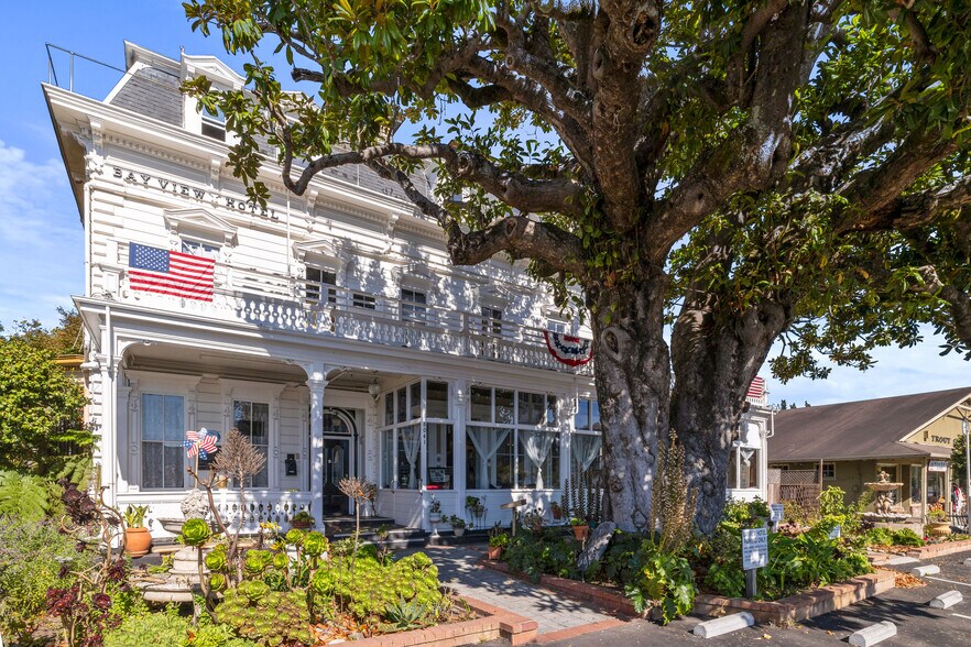 More Photos Of 8041 Soquel Dr, Aptos Hospitality For Sale
