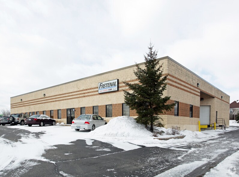 More Photos Of 4N270-4N274 84 Ct, Hanover Park Warehouse For Lease