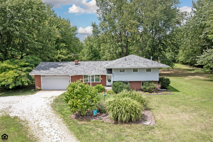 Primary Photo Of 10179 Johnstown Rd, New Albany Land For Sale