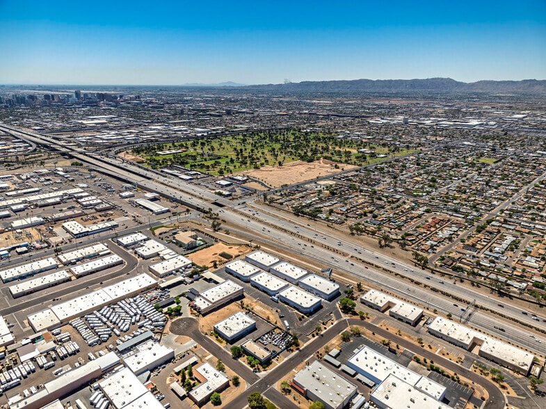 More Photos Of 1329 N 29th Ave, Phoenix Warehouse For Lease