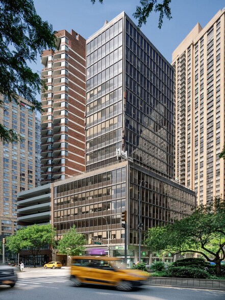 More Photos Of 1995 Broadway, New York Office For Lease