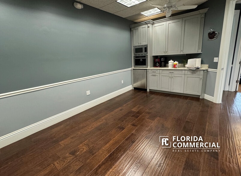 More Photos Of 4189-4257 SW High Meadows Ave, Palm City Office For Sale