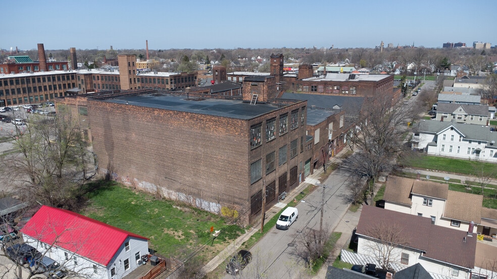More Photos Of 3155 W 33rd St, Cleveland Warehouse For Sale