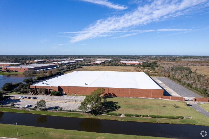More Photos Of 4300 Bulls Bay Hwy, Jacksonville Warehouse For Lease