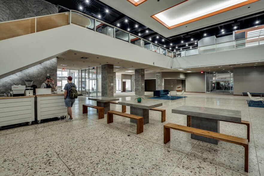 More Photos Of 719 Scott Ave, Wichita Falls Office For Lease