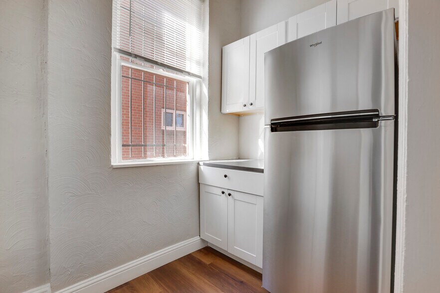 More Photos Of 1325 Corona St, Denver Apartments For Sale